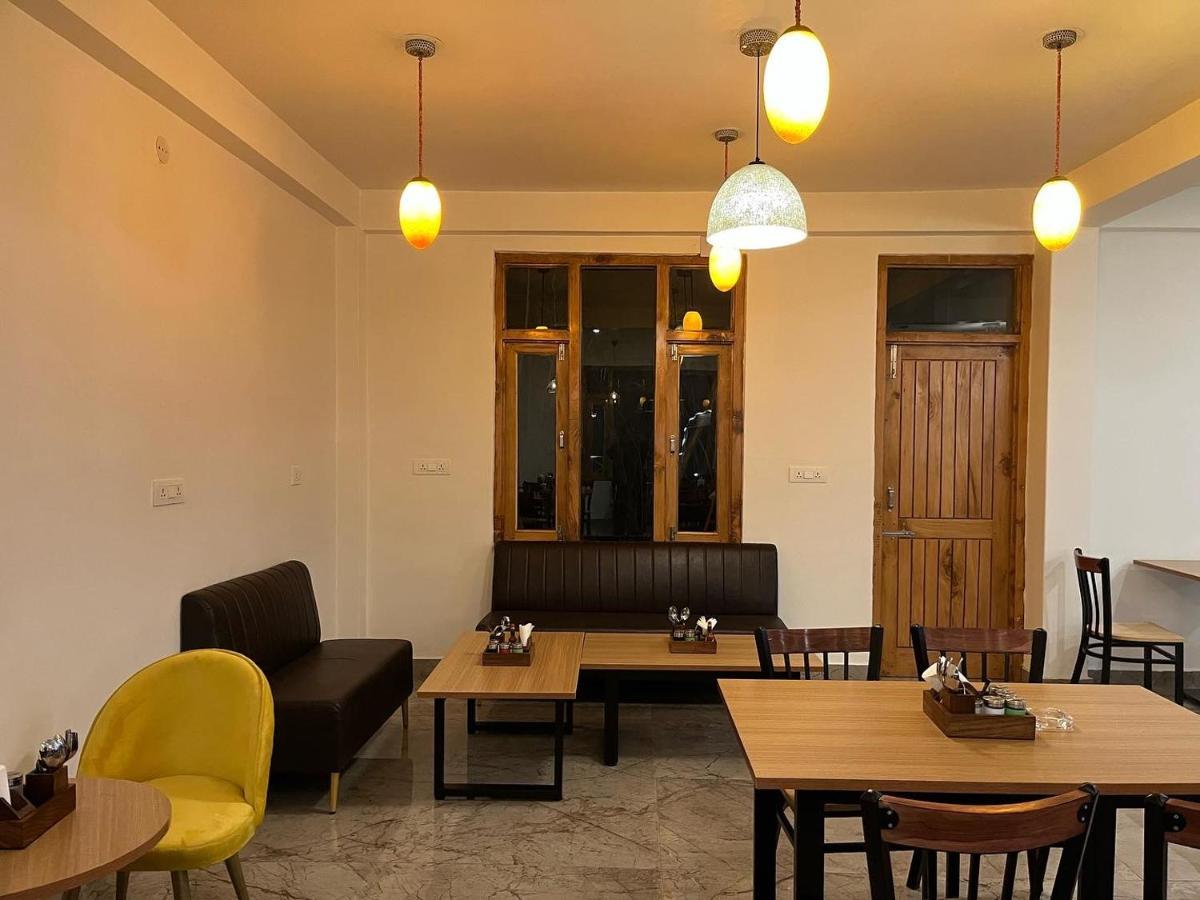 Hotel Adinova Kasol Esterno foto