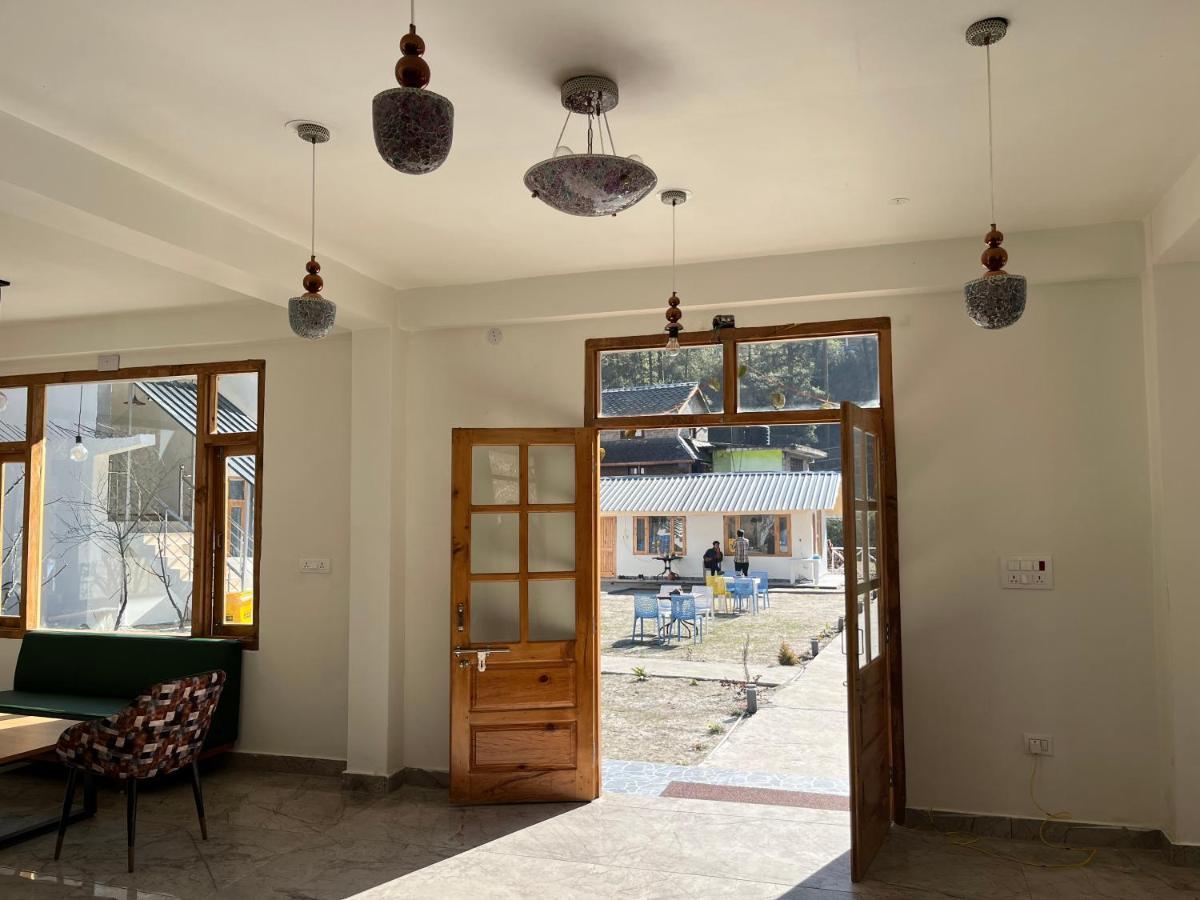 Hotel Adinova Kasol Esterno foto