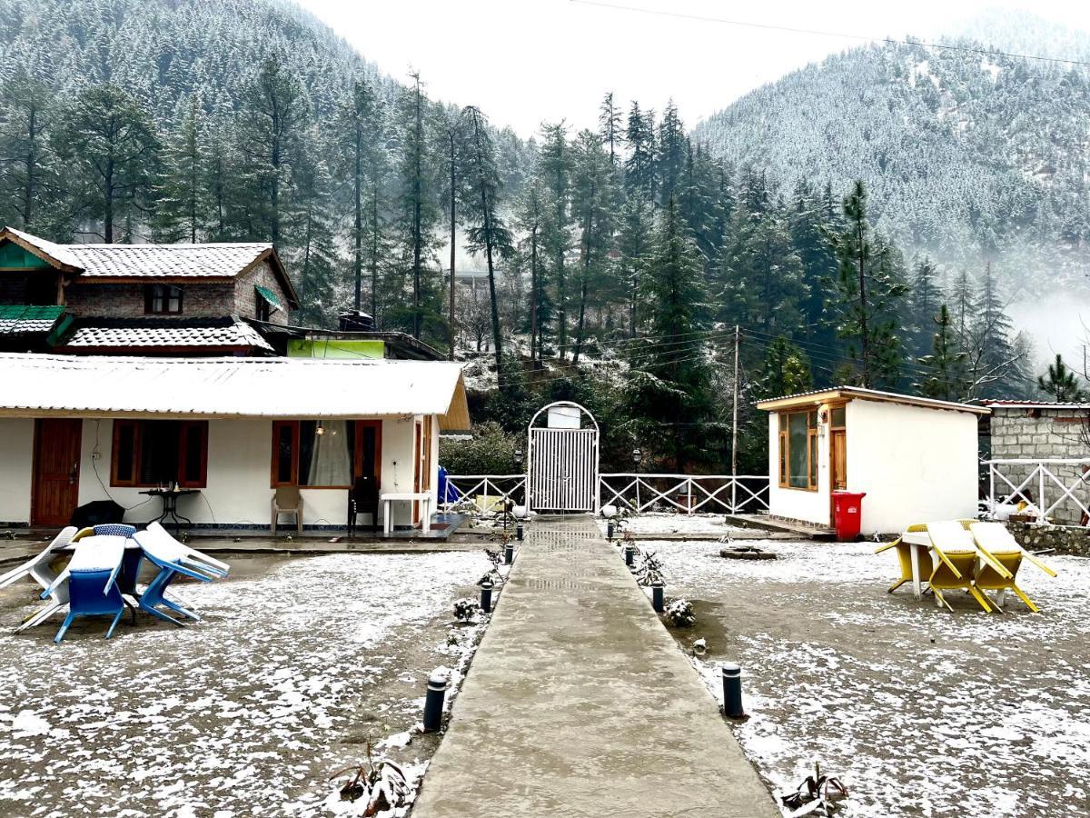 Hotel Adinova Kasol Esterno foto