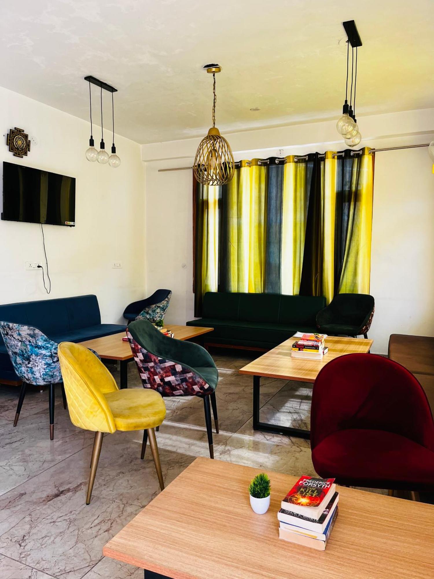 Hotel Adinova Kasol Esterno foto