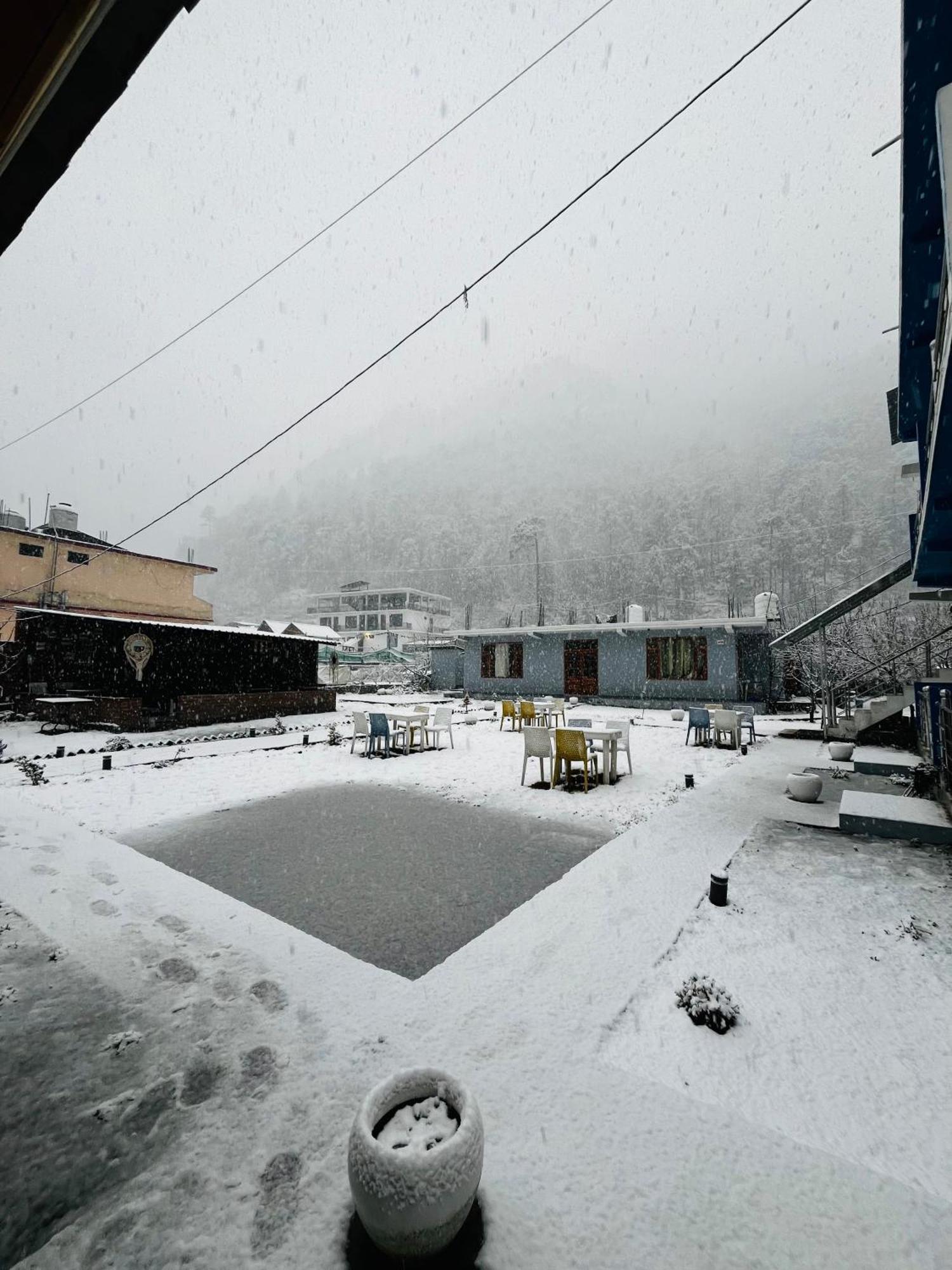 Hotel Adinova Kasol Esterno foto