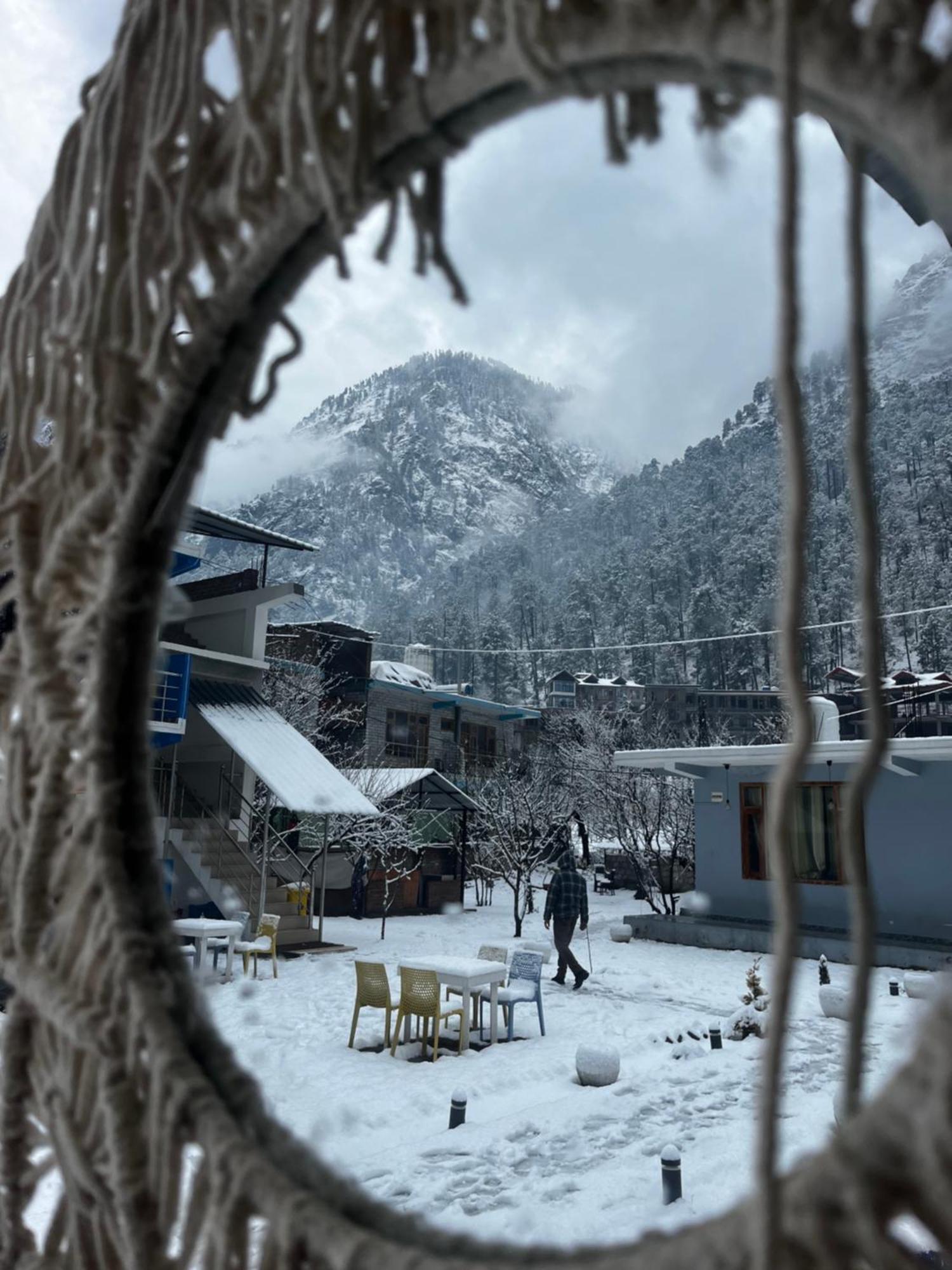 Hotel Adinova Kasol Esterno foto
